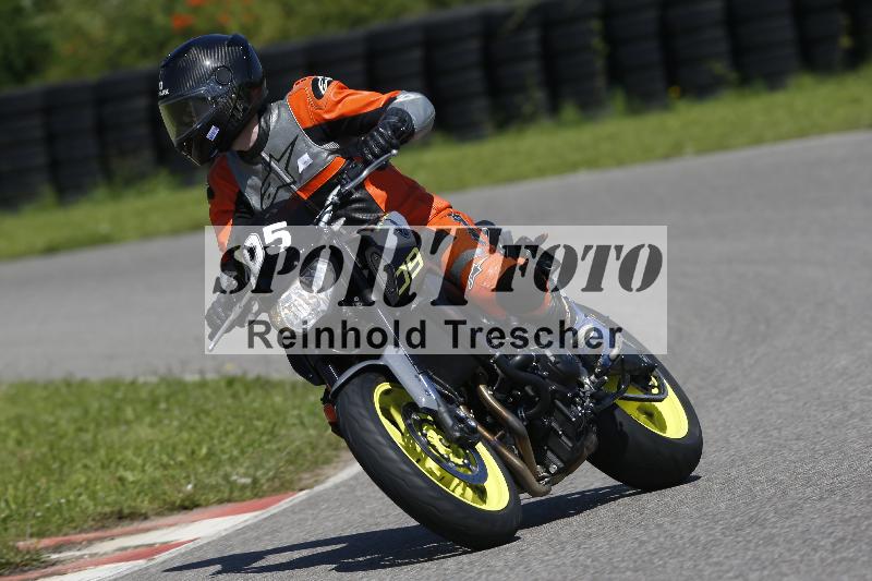 /Archiv-2024/29 12.06.2024 MOTO.CH Track Day ADR/Gruppe blau/105